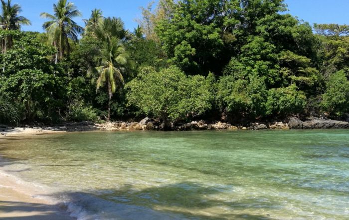 lintian beach romblon island